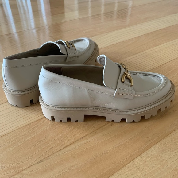 Zara Buckle Leather Loafers - Picture 2 of 6